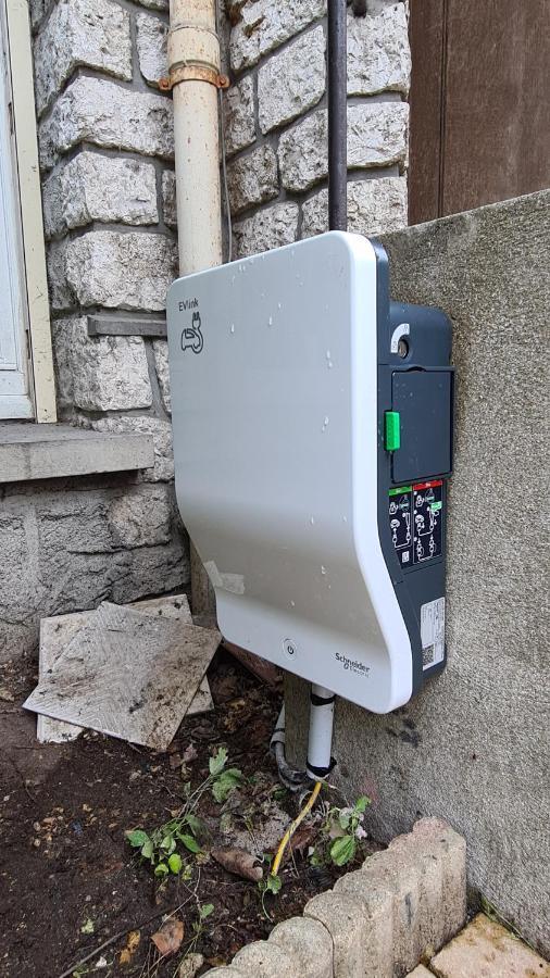 Apakabar Homestay - Proche Gare Melun, Parking Prive, Netflix La Rochette  Exterior photo
