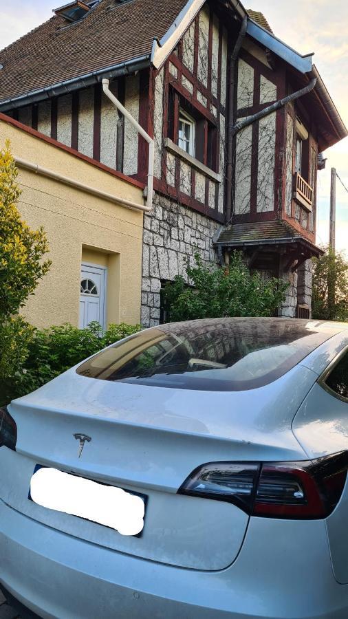 Apakabar Homestay - Proche Gare Melun, Parking Prive, Netflix La Rochette  Exterior photo