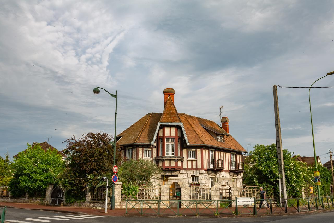 Apakabar Homestay - Proche Gare Melun, Parking Prive, Netflix La Rochette  Exterior photo