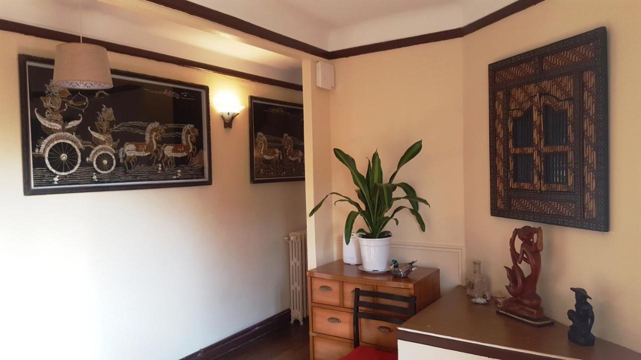 Apakabar Homestay - Proche Gare Melun, Parking Prive, Netflix La Rochette  Exterior photo