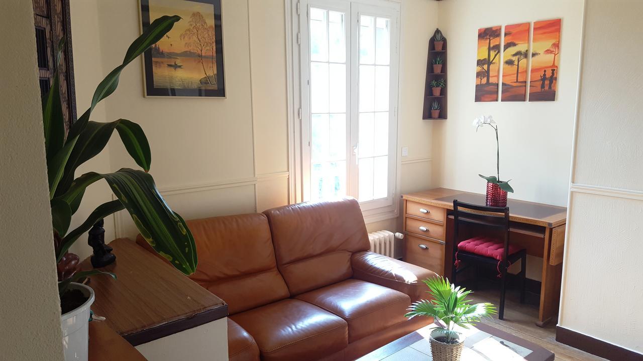 Apakabar Homestay - Proche Gare Melun, Parking Prive, Netflix La Rochette  Exterior photo