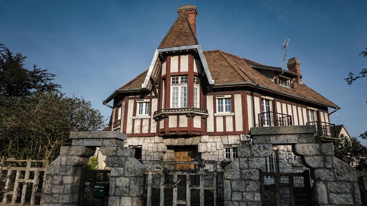 Apakabar Homestay - Proche Gare Melun, Parking Prive, Netflix La Rochette  Exterior photo